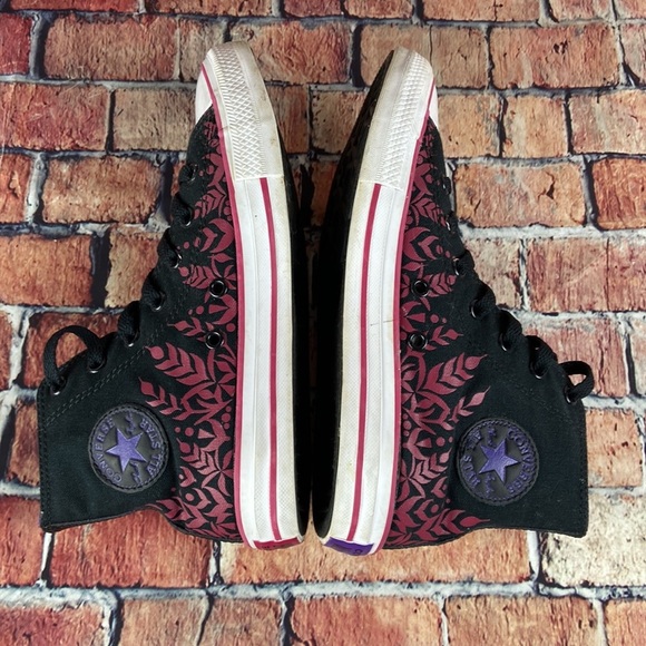 CONVERSE ALL-STAR CHUCK TAYLOR X FROZEN COLLAB HITOPS, YOUTHS SIZE 3 GUC - Picture 7 of 11